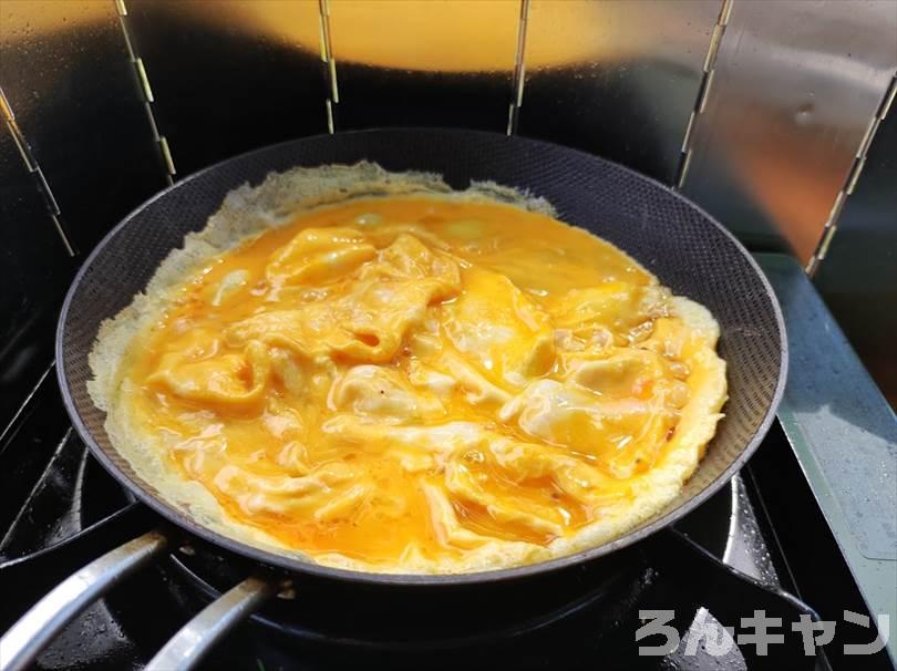 【簡単キャンプ飯】たまご（玉子・卵）を使ったおすすめレシピまとめ｜美味しい料理で笑顔になる