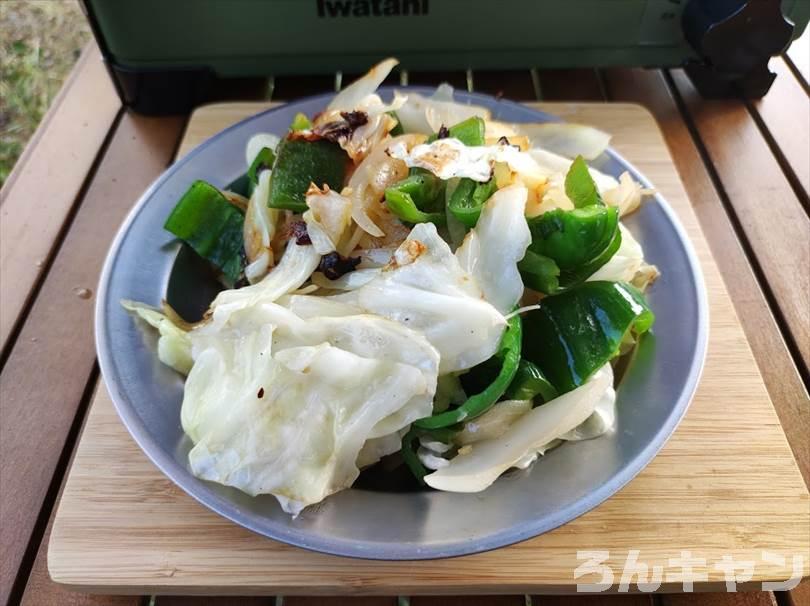 【簡単キャンプ飯】回鍋肉は豚バラ肉と野菜の旨味がたっぷり｜甘辛味噌が後引く美味しさ